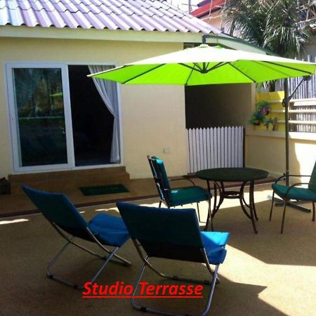 Residence Chez Nous Phuket Rawai Buitenkant foto